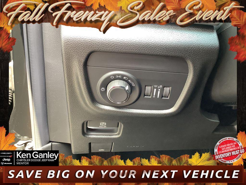 new 2025 Jeep Grand Cherokee L car, priced at $42,152