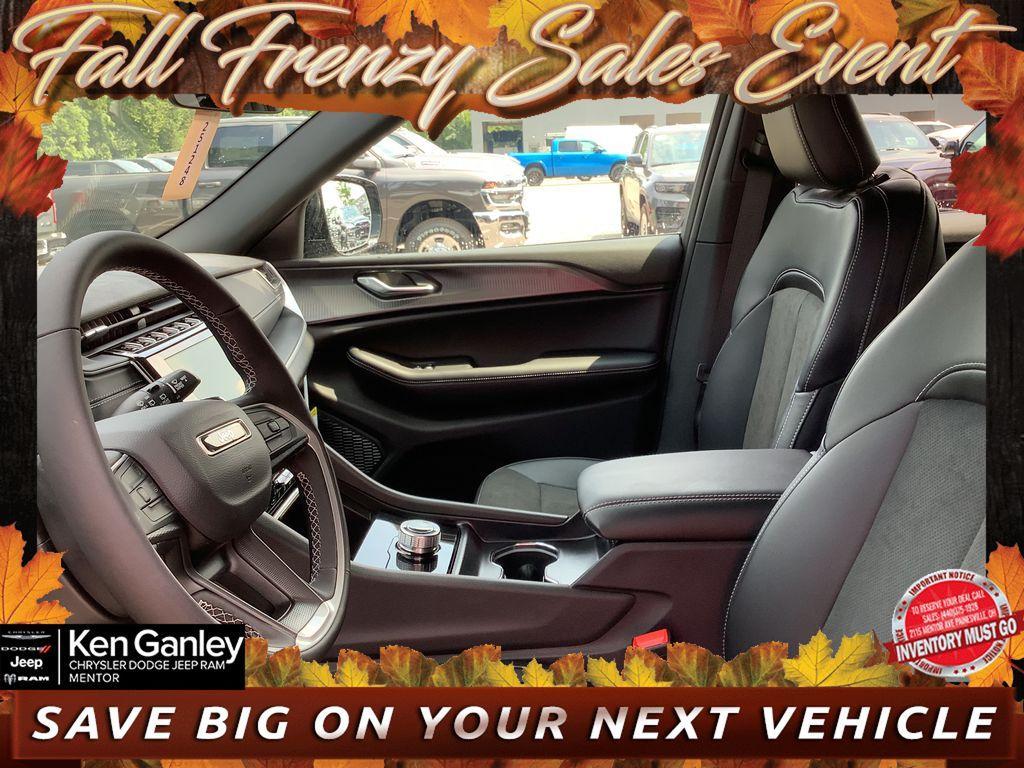 new 2025 Jeep Grand Cherokee L car, priced at $42,152