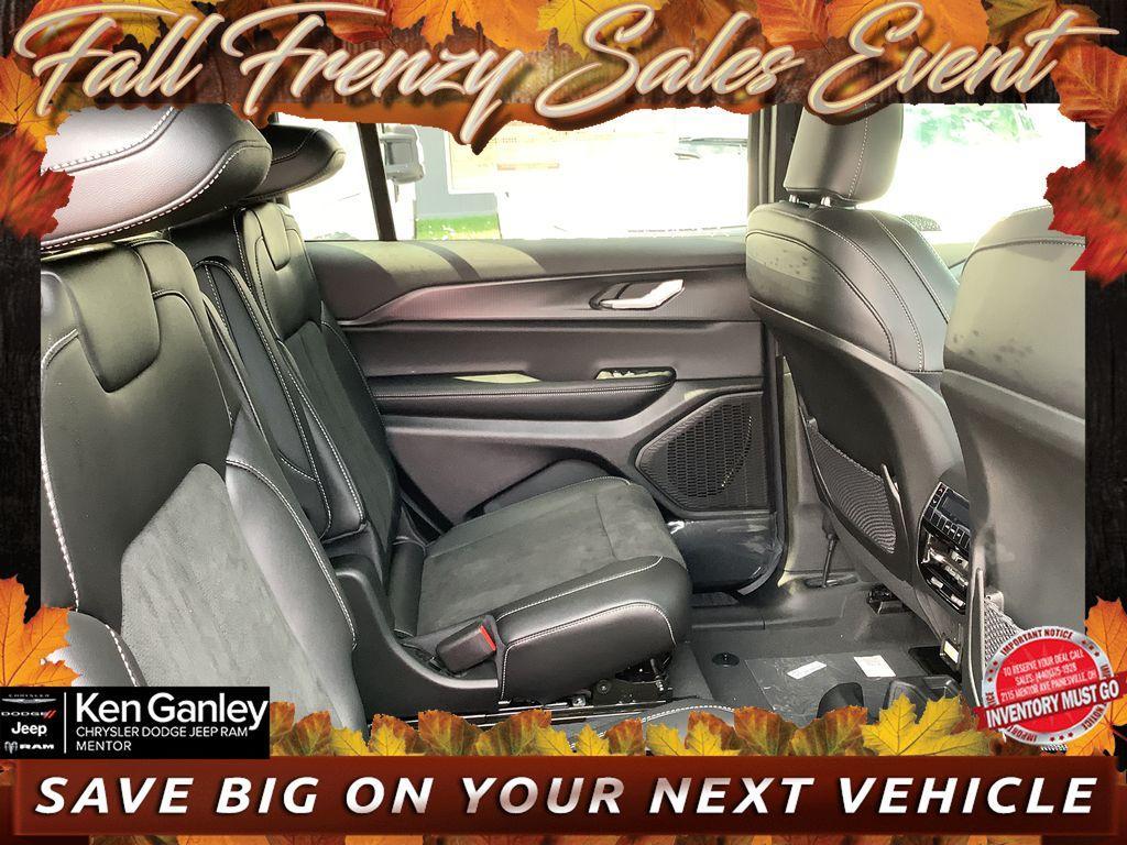 new 2025 Jeep Grand Cherokee L car, priced at $42,152