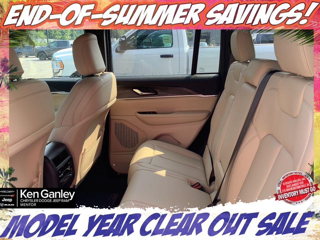 new 2025 Jeep Grand Cherokee car, priced at $43,851