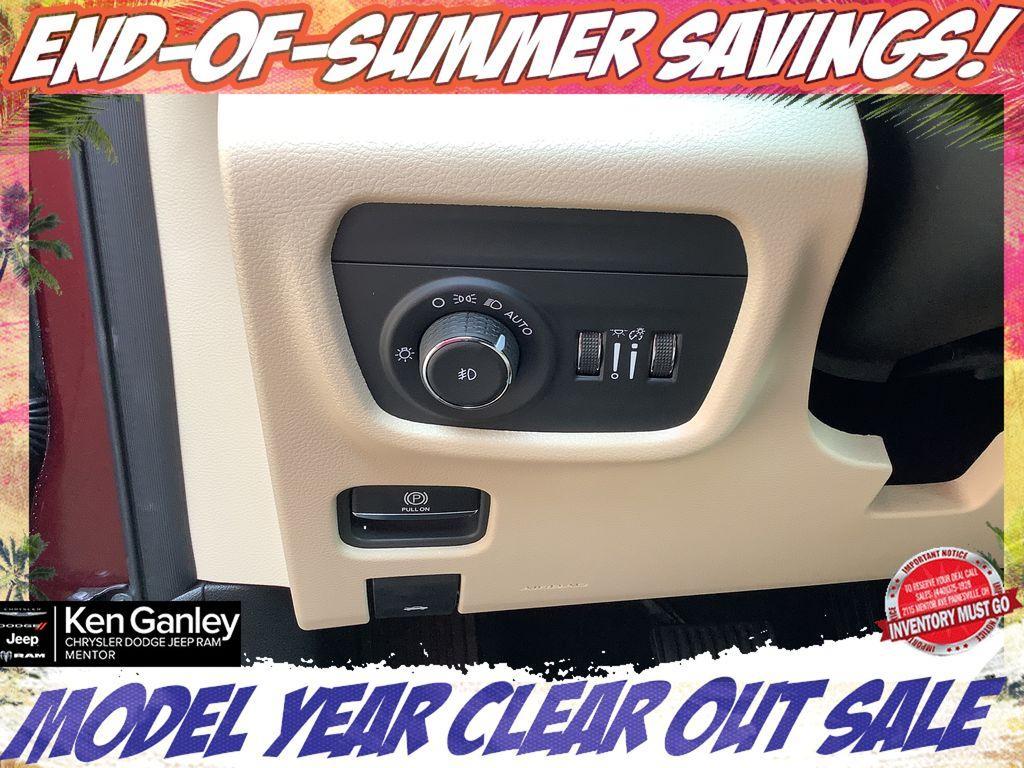 new 2025 Jeep Grand Cherokee car, priced at $43,851