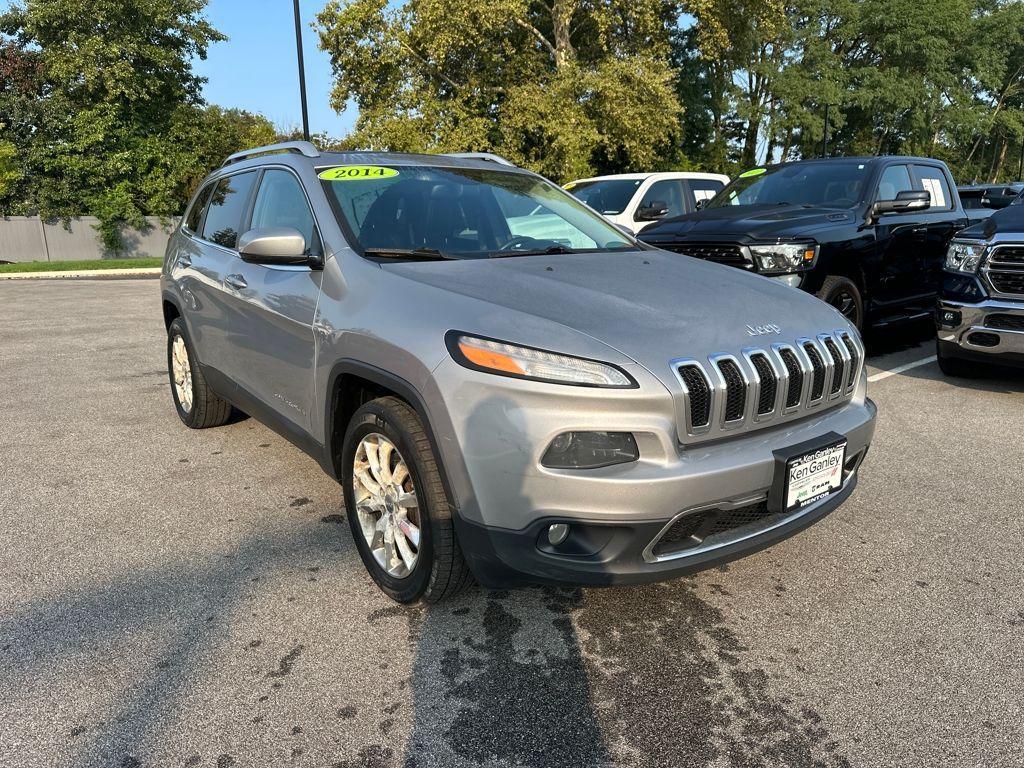 used 2014 Jeep Cherokee car, priced at $8,800