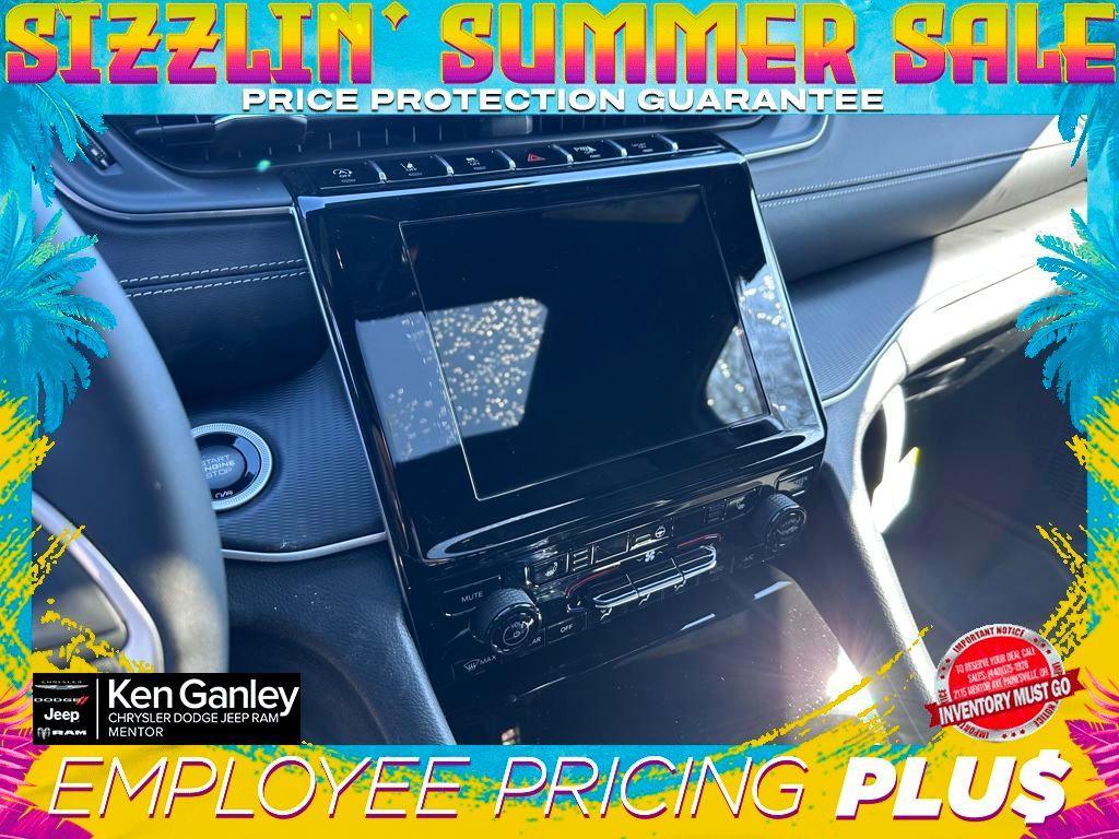 new 2025 Jeep Grand Cherokee car, priced at $38,019