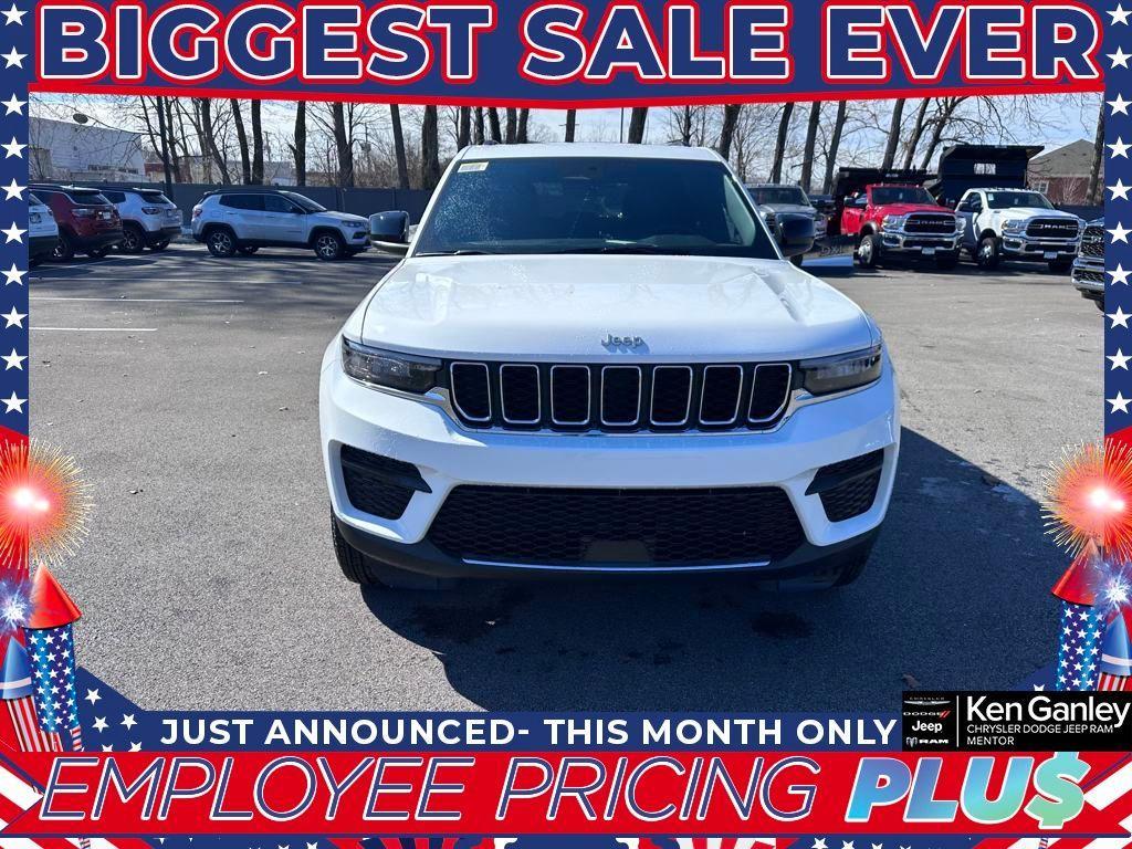 new 2025 Jeep Grand Cherokee car, priced at $38,019