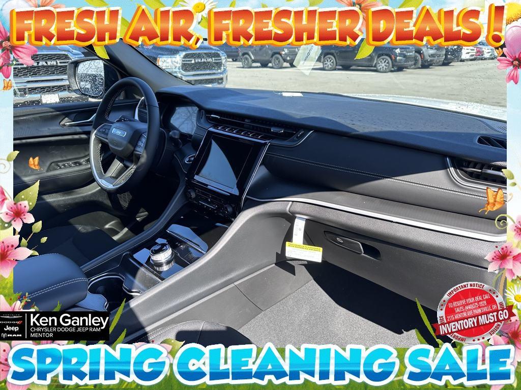 new 2025 Jeep Grand Cherokee car, priced at $41,139