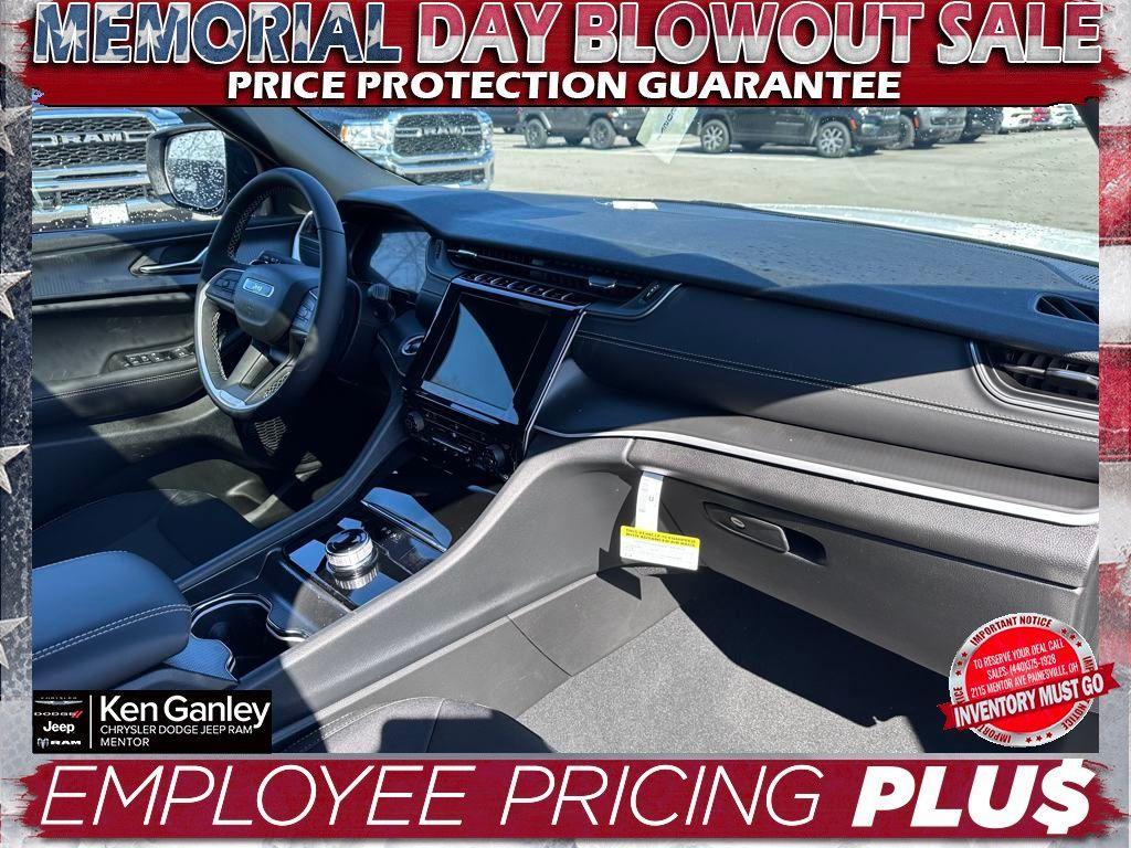 new 2025 Jeep Grand Cherokee car, priced at $38,019