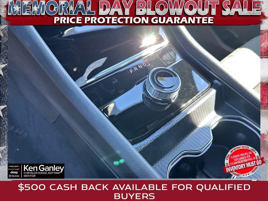 new 2025 Jeep Grand Cherokee car, priced at $38,019