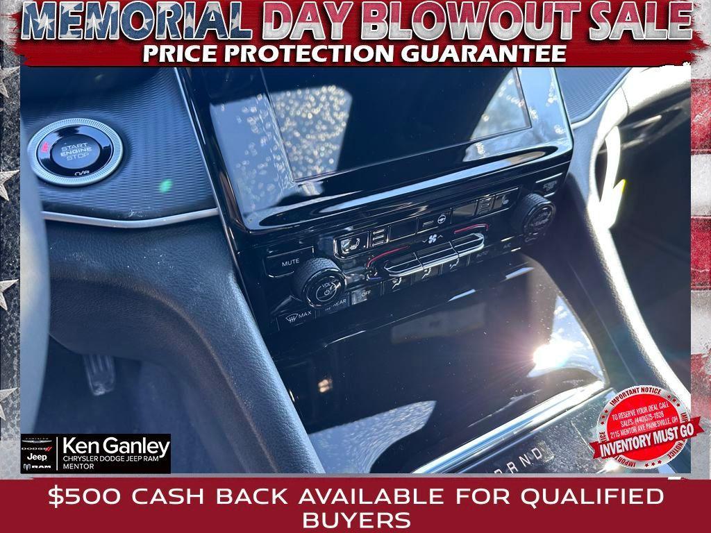 new 2025 Jeep Grand Cherokee car, priced at $38,019
