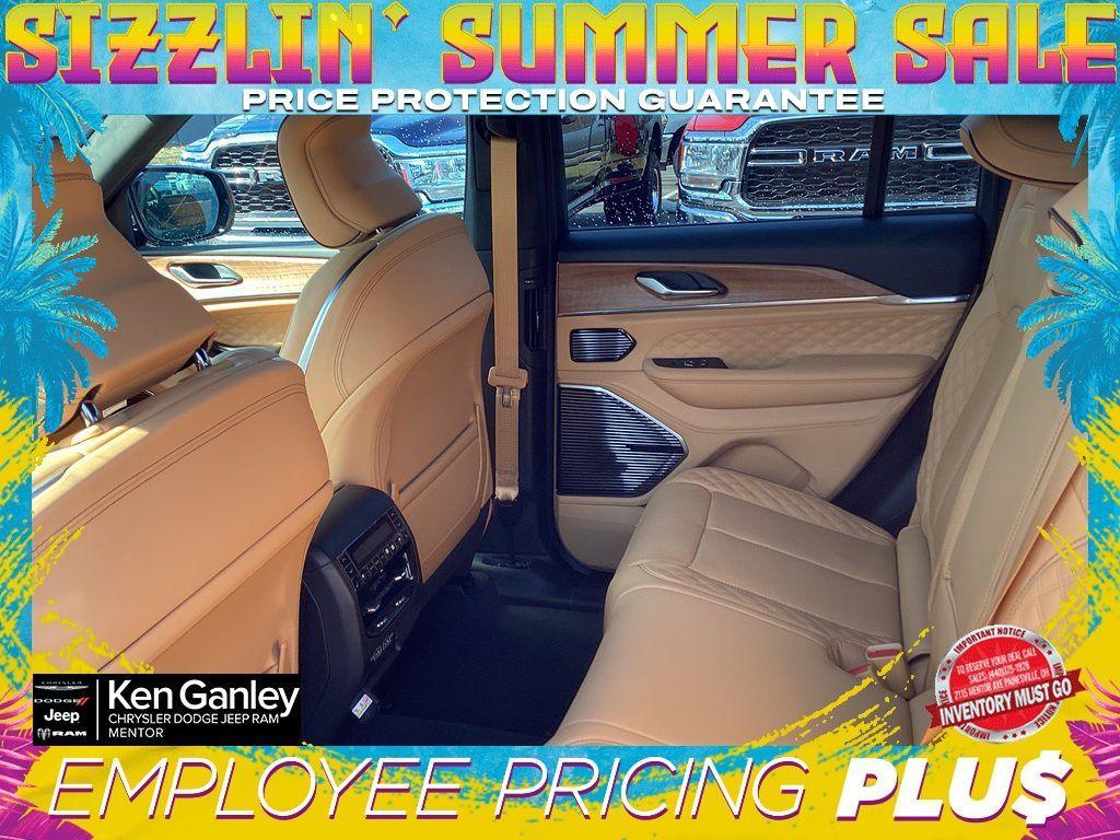new 2025 Jeep Grand Cherokee car, priced at $61,557