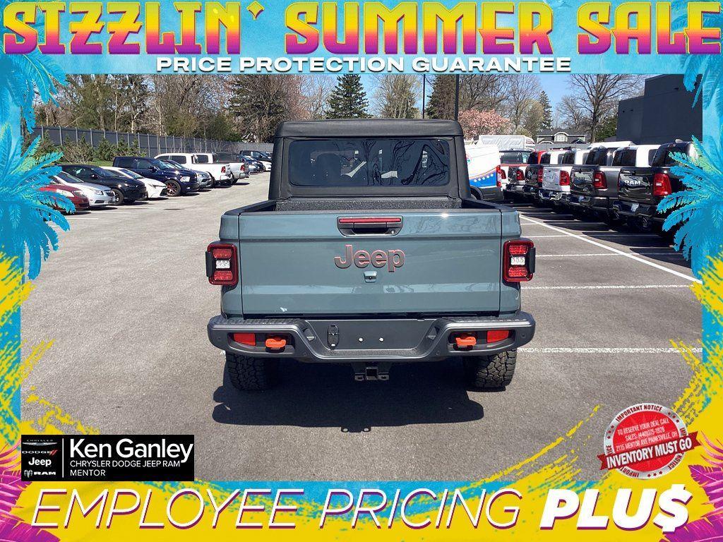 new 2025 Jeep Gladiator car, priced at $48,930