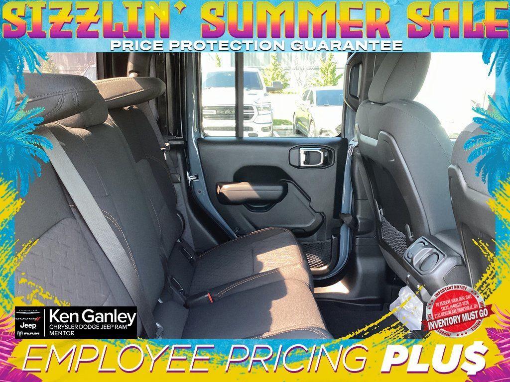 new 2025 Jeep Gladiator car, priced at $48,930