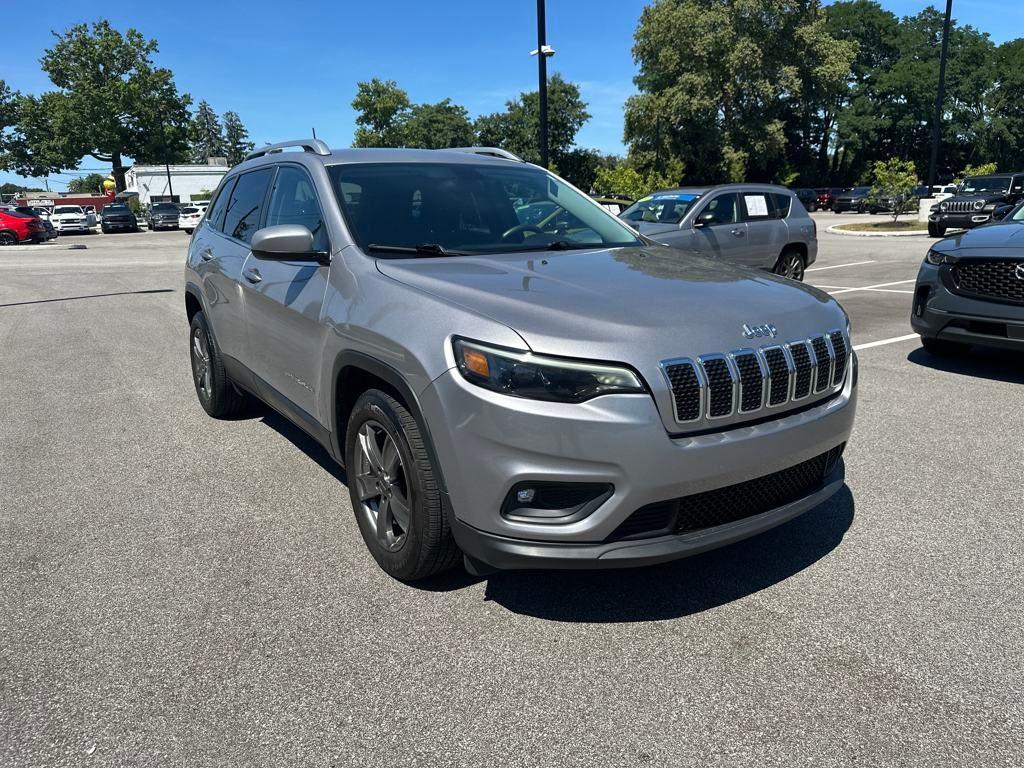 used 2019 Jeep Cherokee car, priced at $15,900
