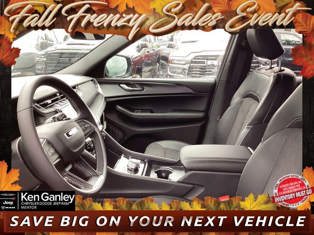 new 2025 Jeep Grand Cherokee L car, priced at $41,557