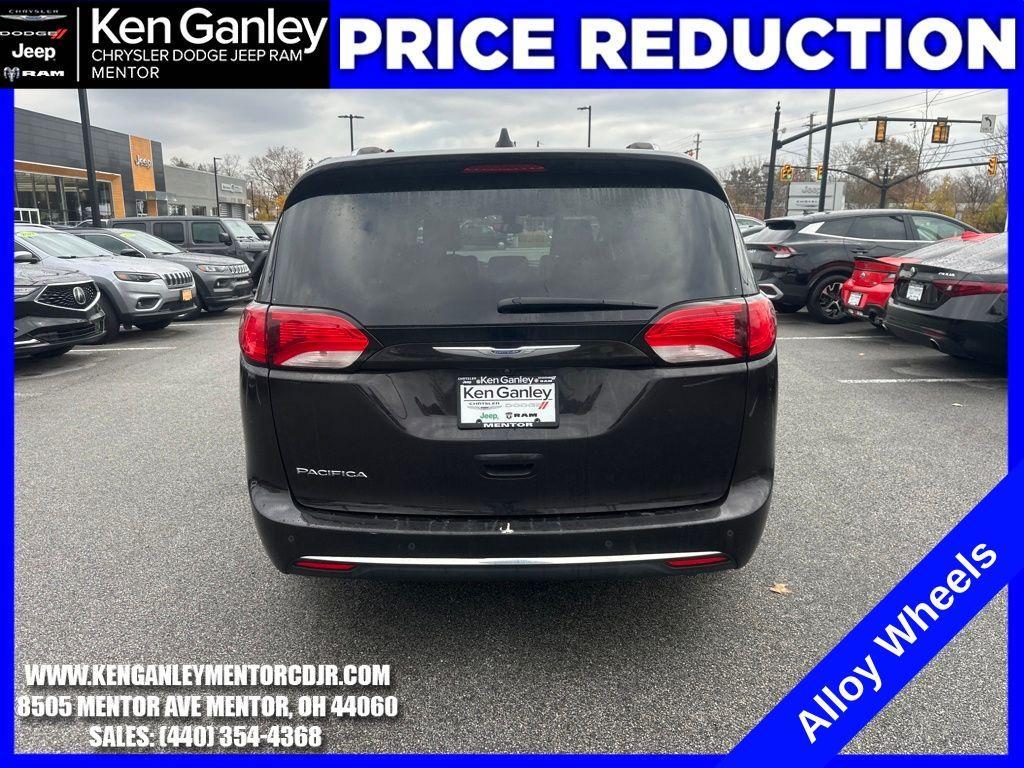 used 2017 Chrysler Pacifica car, priced at $9,800