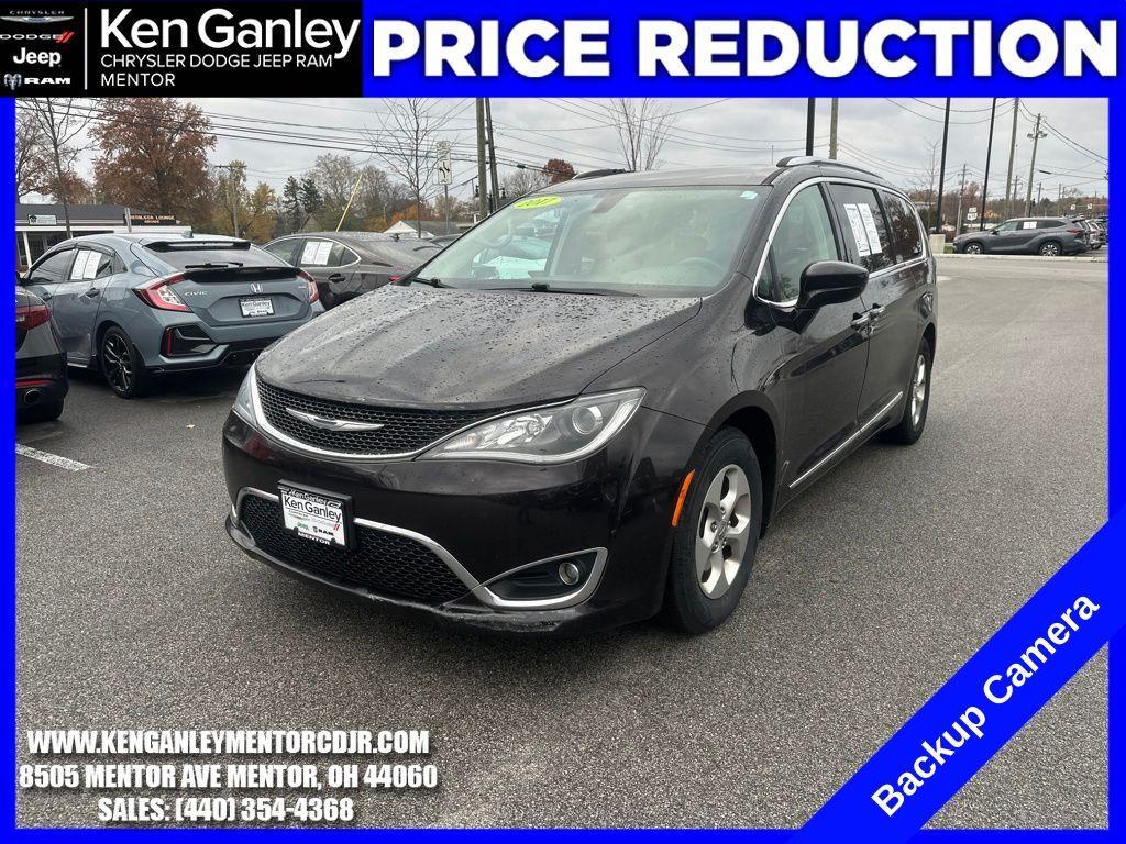 used 2017 Chrysler Pacifica car, priced at $9,800