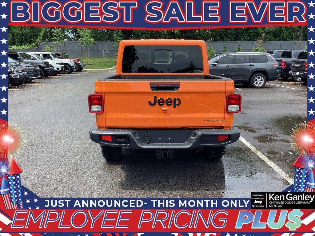 new 2025 Jeep Gladiator car, priced at $49,467