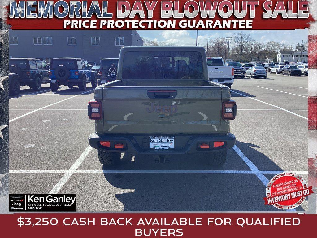 new 2025 Jeep Gladiator car, priced at $49,270