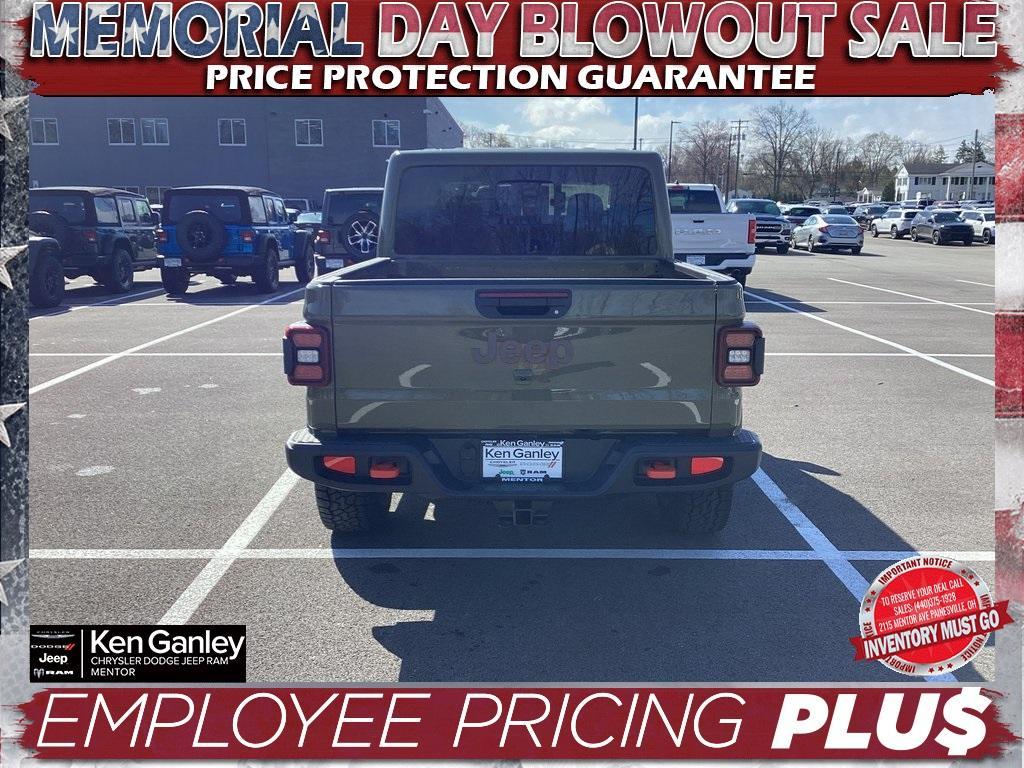 new 2025 Jeep Gladiator car, priced at $49,270