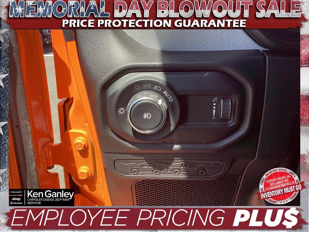 new 2025 Jeep Wrangler car, priced at $41,748