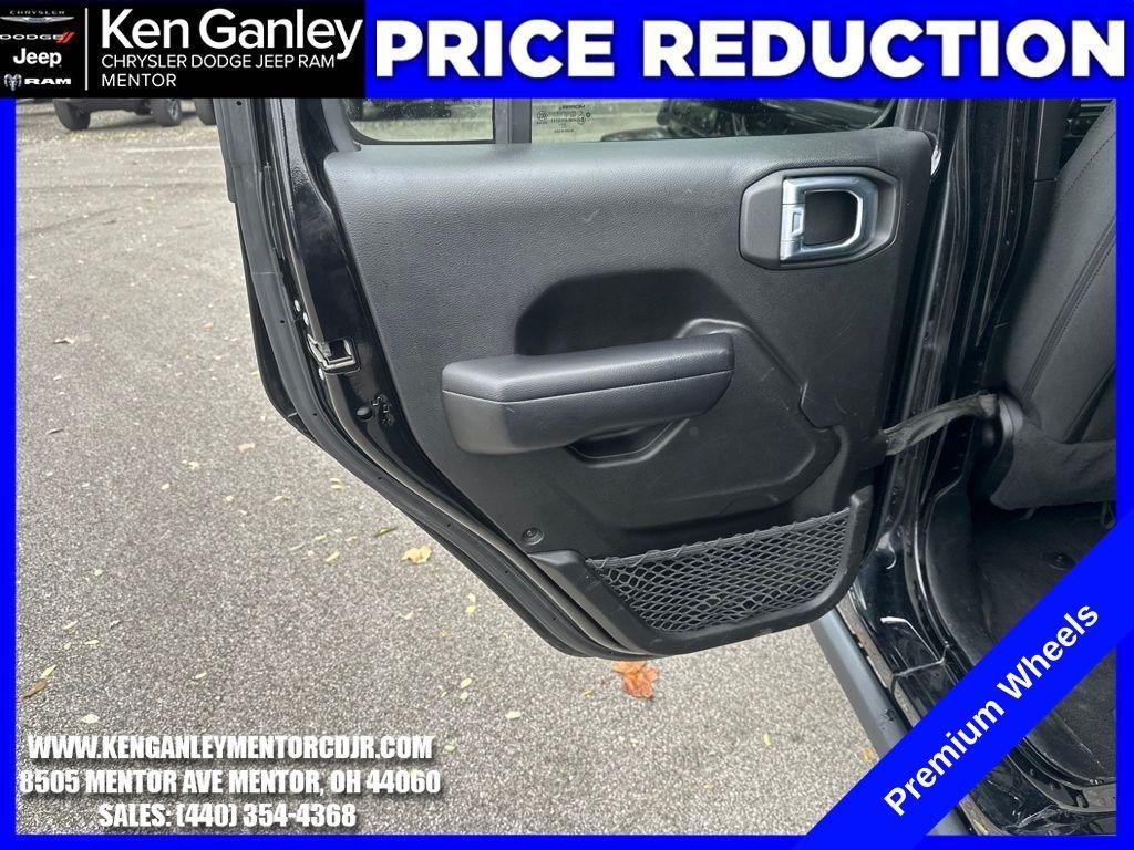 used 2021 Jeep Gladiator car, priced at $30,500