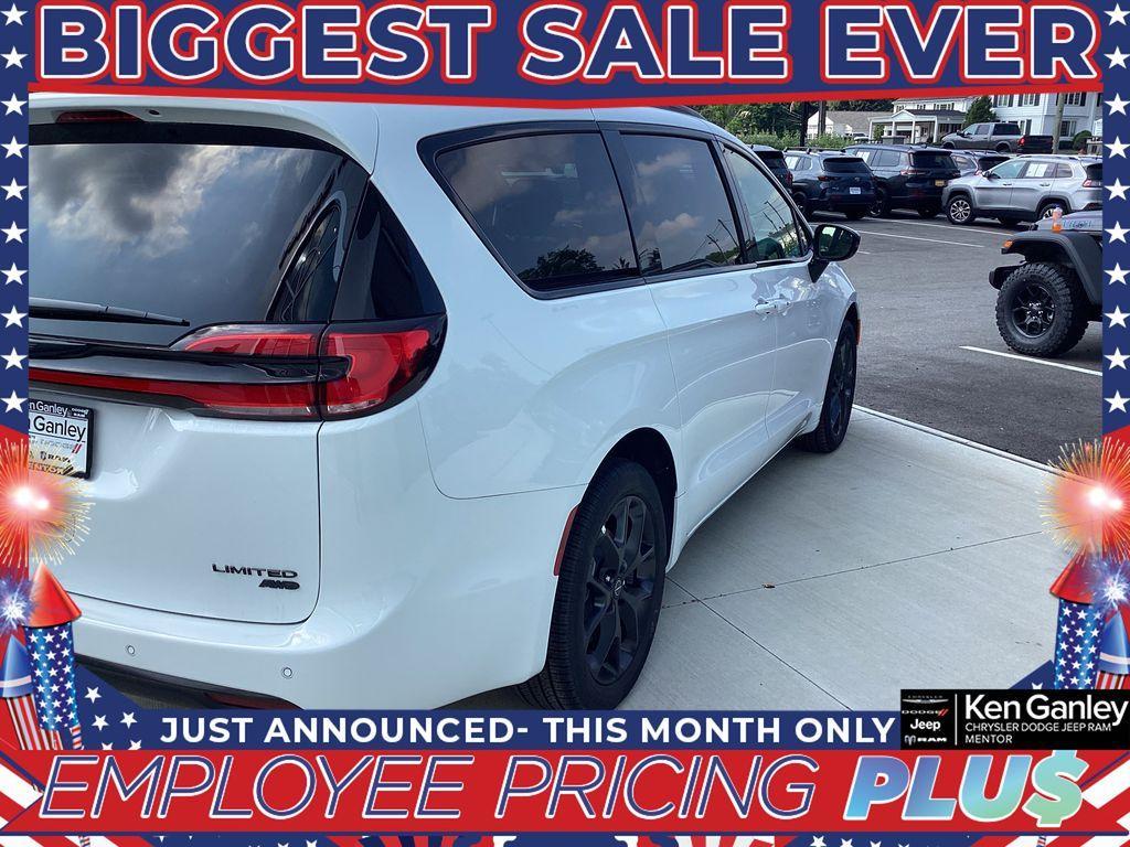 new 2025 Chrysler Pacifica car, priced at $51,436