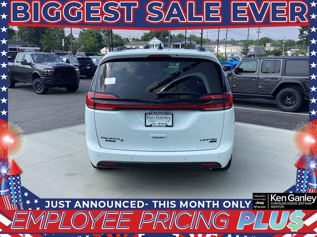 new 2025 Chrysler Pacifica car, priced at $51,436