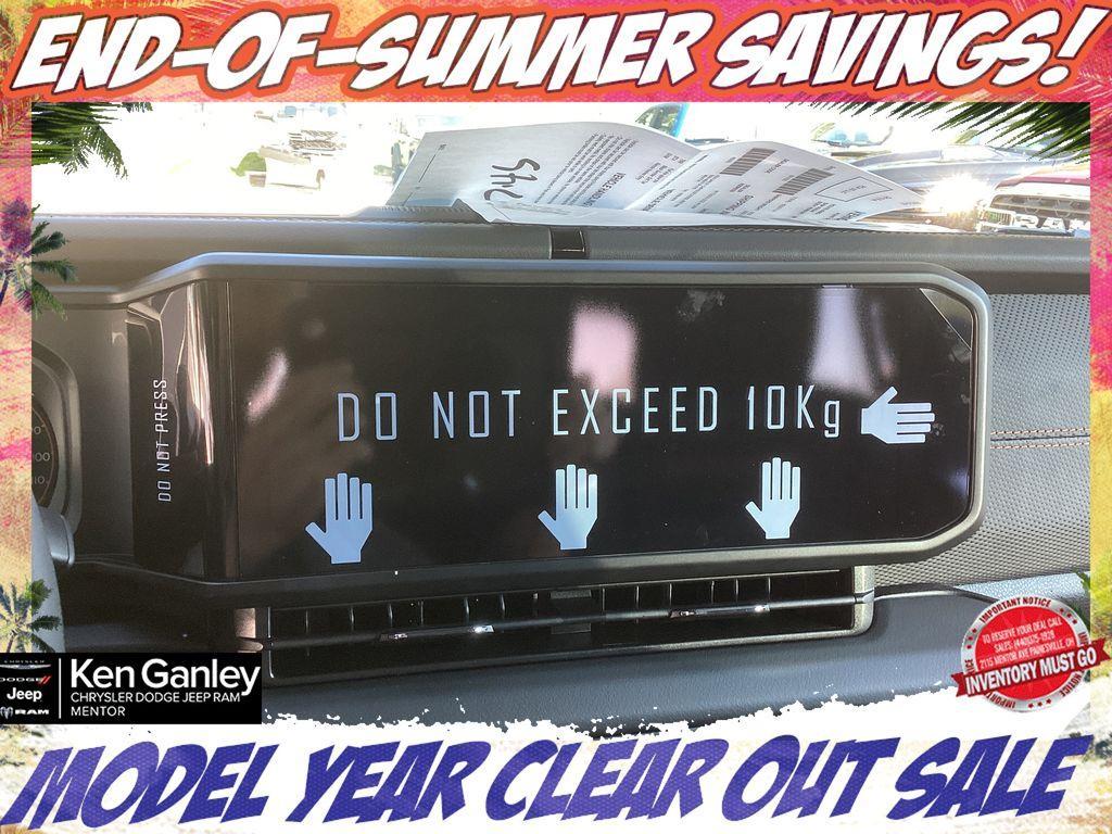 new 2025 Jeep Gladiator car, priced at $43,955