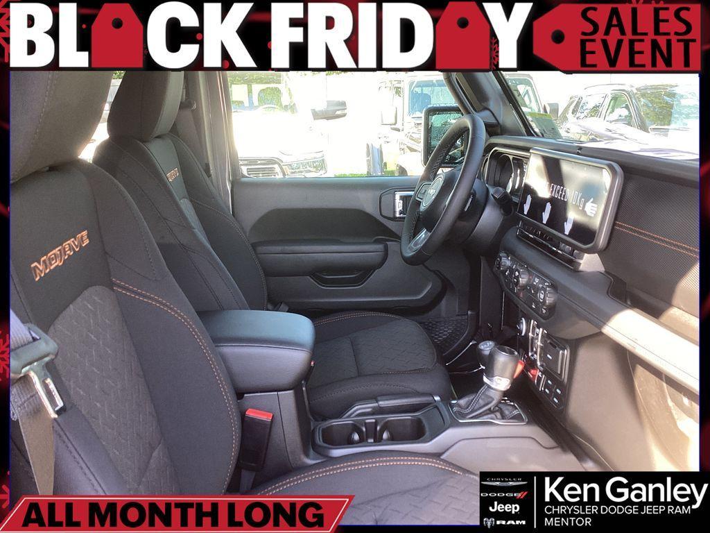 new 2025 Jeep Gladiator car, priced at $45,098