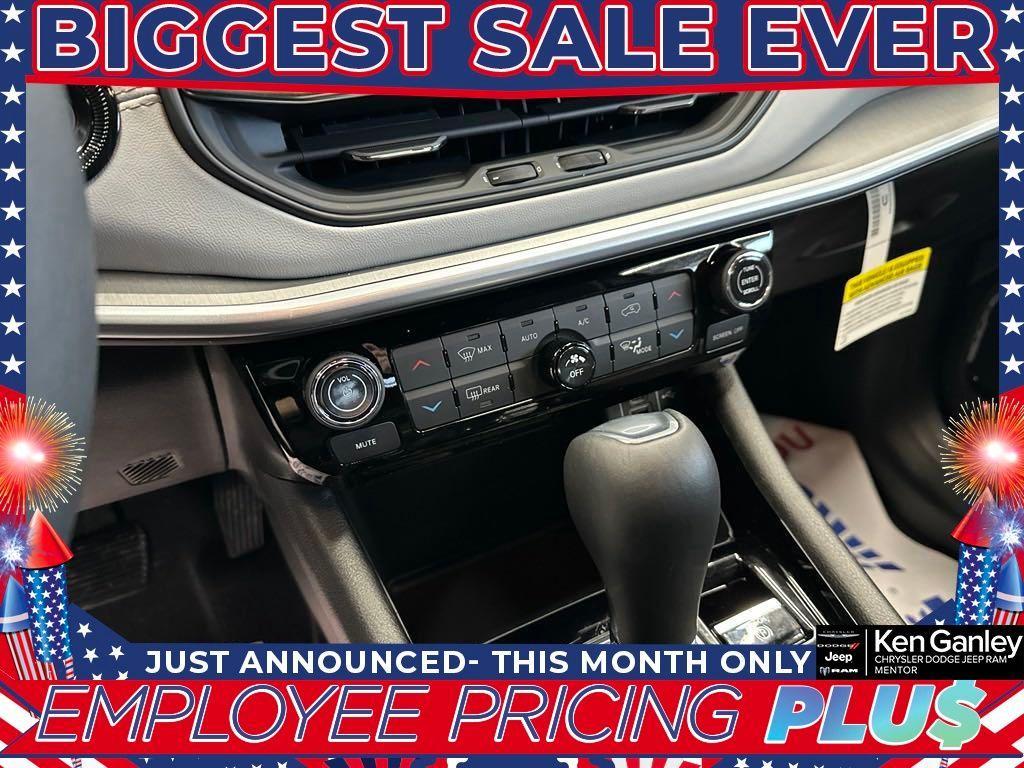 new 2025 Jeep Compass car, priced at $32,851