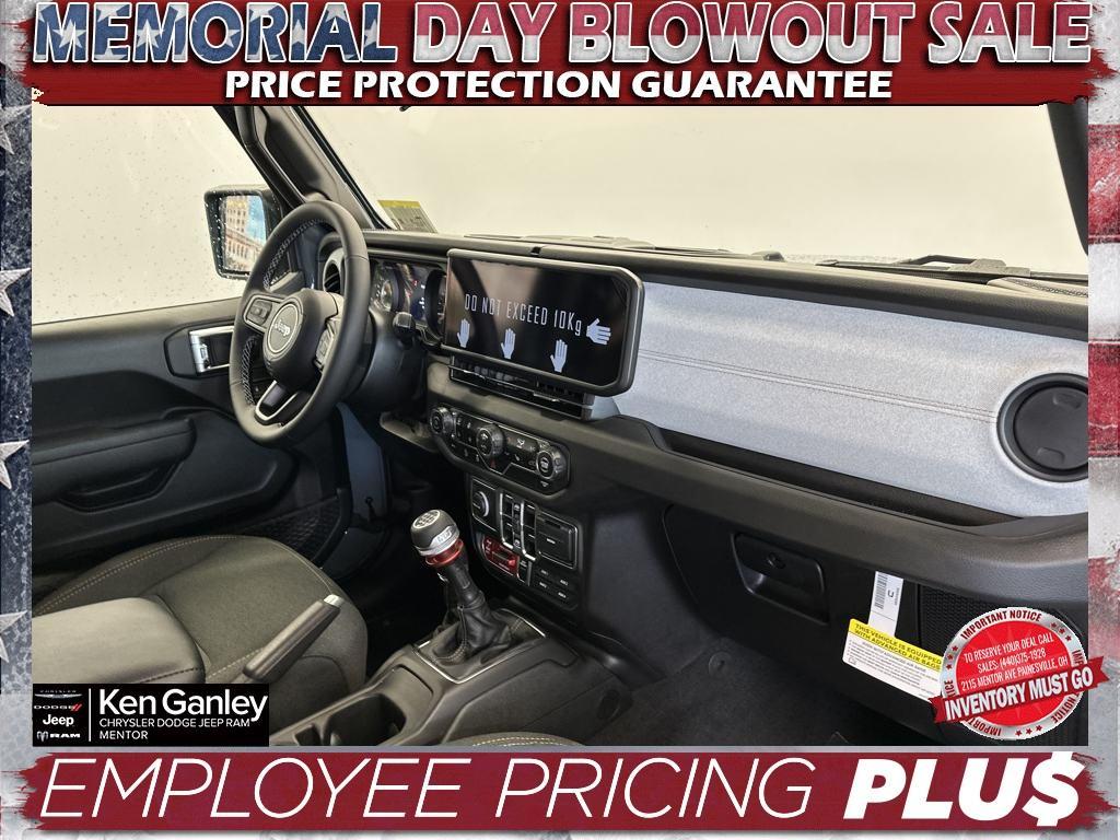 new 2025 Jeep Wrangler car, priced at $46,190