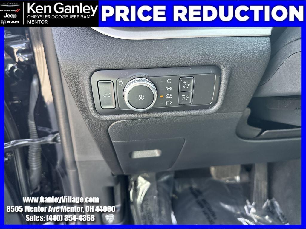 used 2022 Ford Explorer car, priced at $31,946
