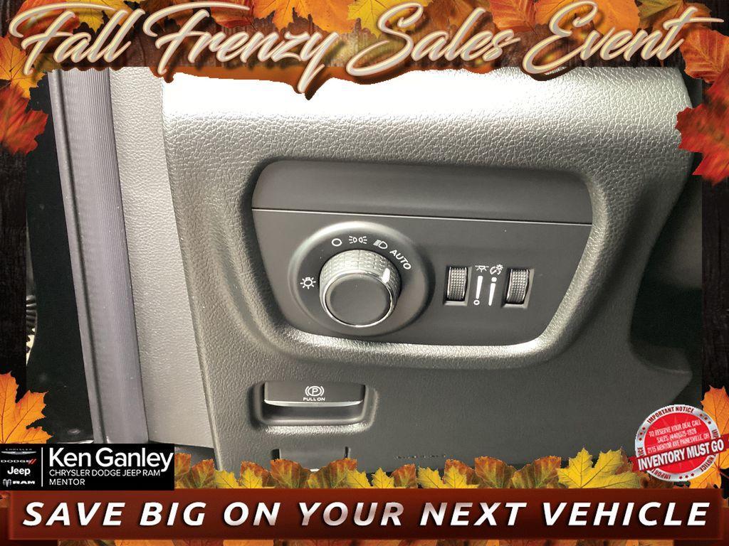 new 2025 Jeep Grand Cherokee car, priced at $41,955