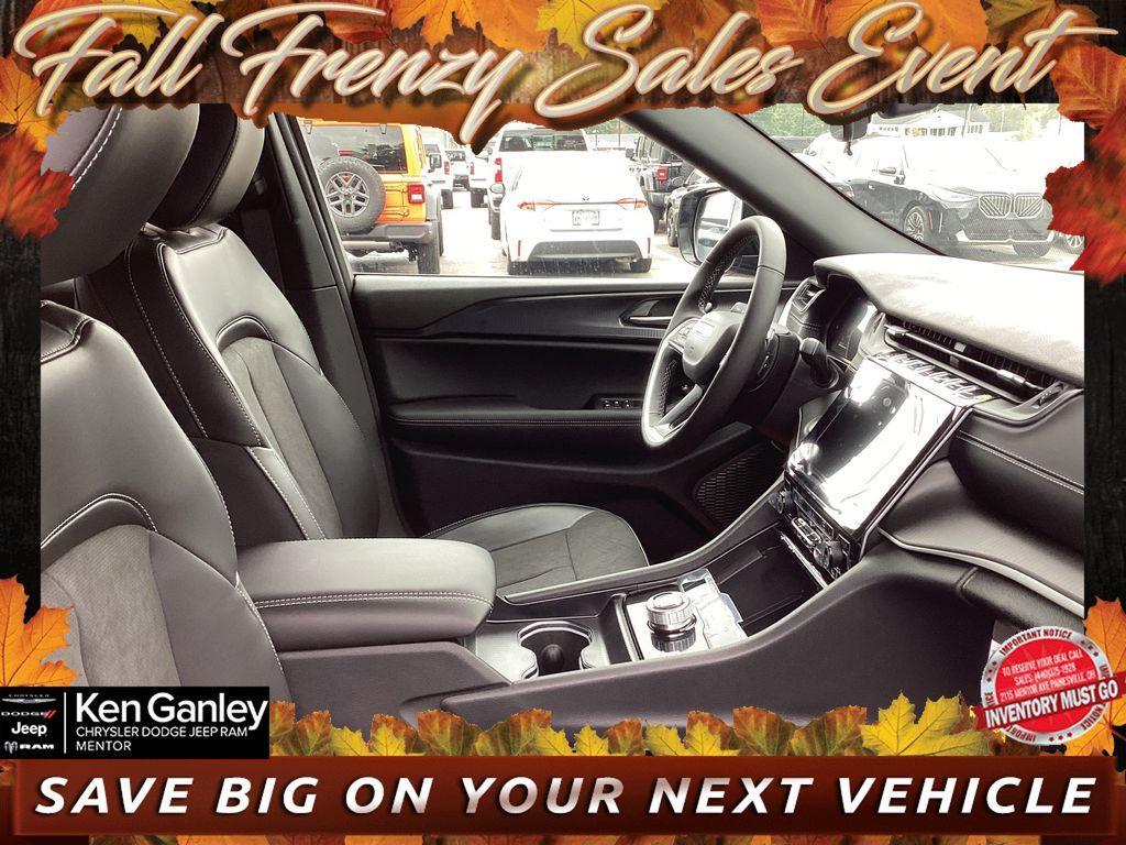 new 2025 Jeep Grand Cherokee car, priced at $41,955