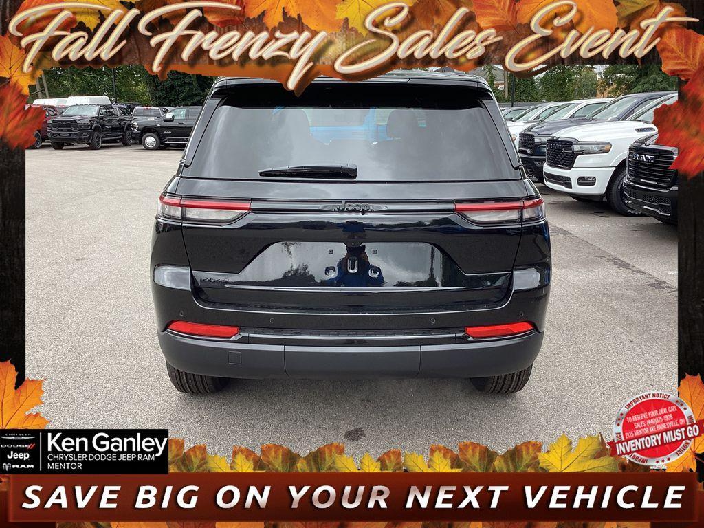 new 2025 Jeep Grand Cherokee car, priced at $41,955