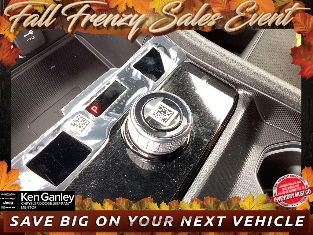 new 2025 Jeep Grand Cherokee car, priced at $41,955