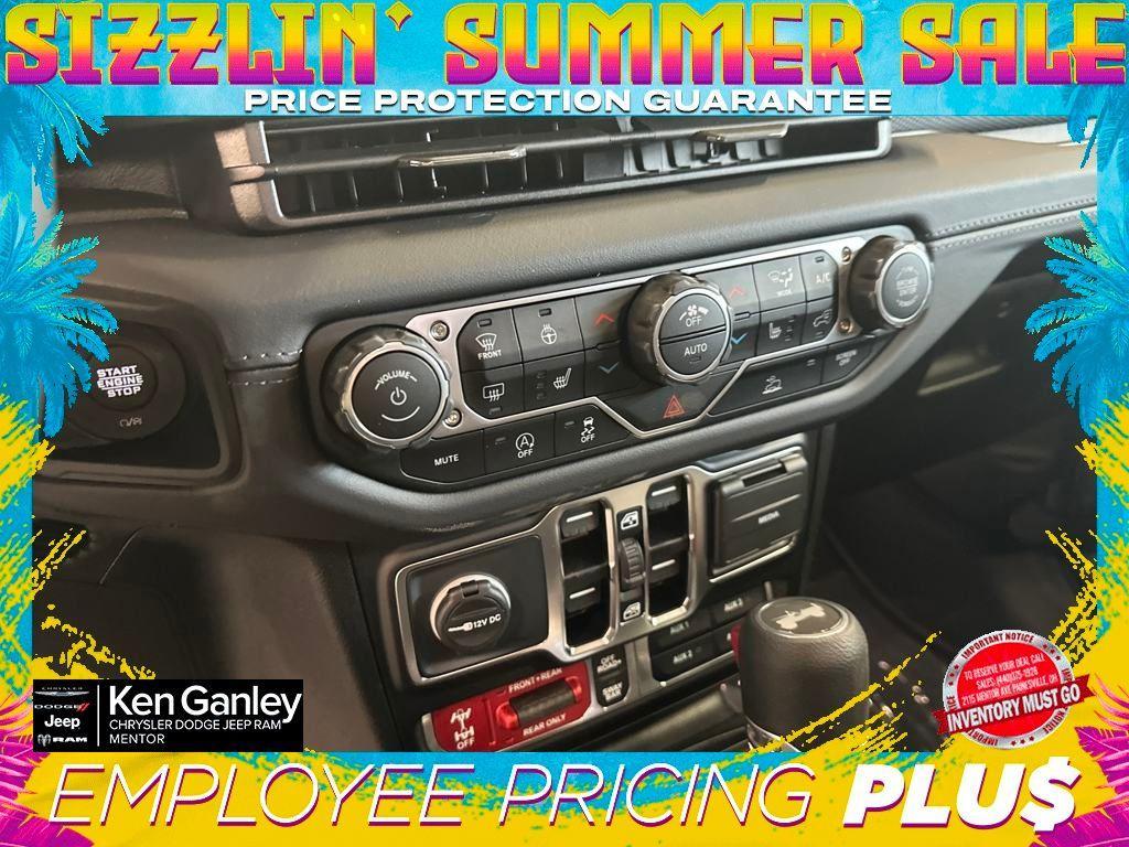 new 2025 Jeep Wrangler car, priced at $47,995