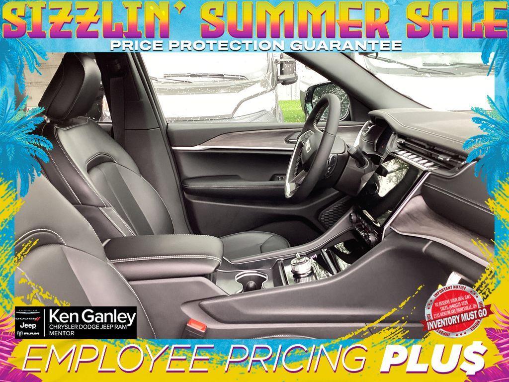 new 2025 Jeep Grand Cherokee car, priced at $50,601