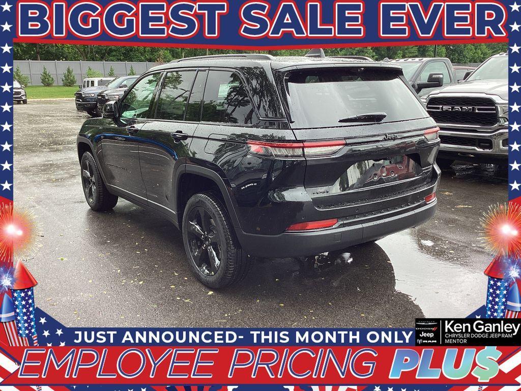 new 2025 Jeep Grand Cherokee car, priced at $50,601