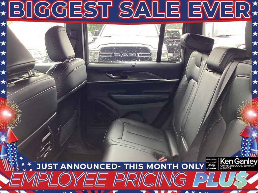 new 2025 Jeep Grand Cherokee car, priced at $50,601