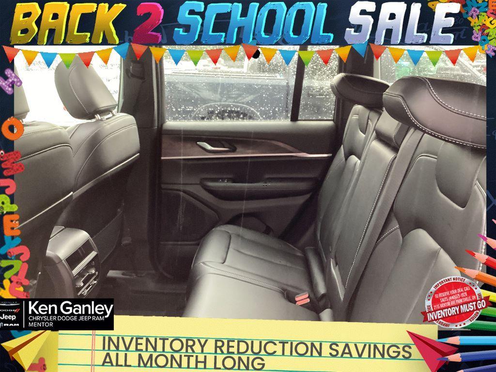 new 2025 Jeep Grand Cherokee car, priced at $47,571