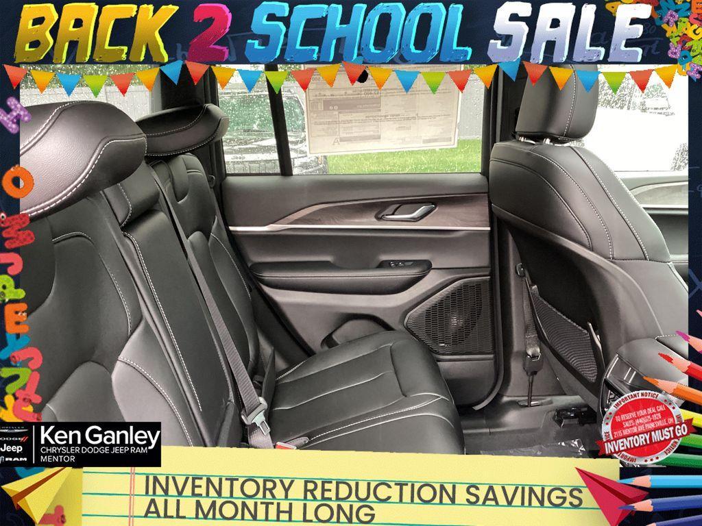 new 2025 Jeep Grand Cherokee car, priced at $47,571