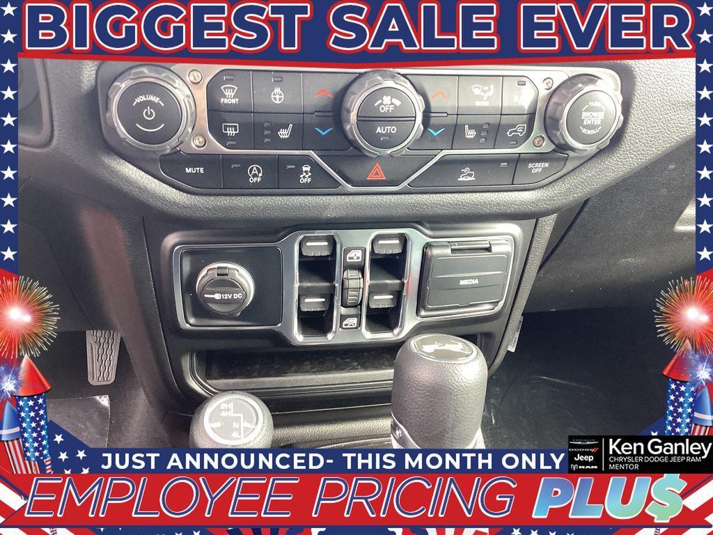new 2025 Jeep Wrangler car, priced at $50,513