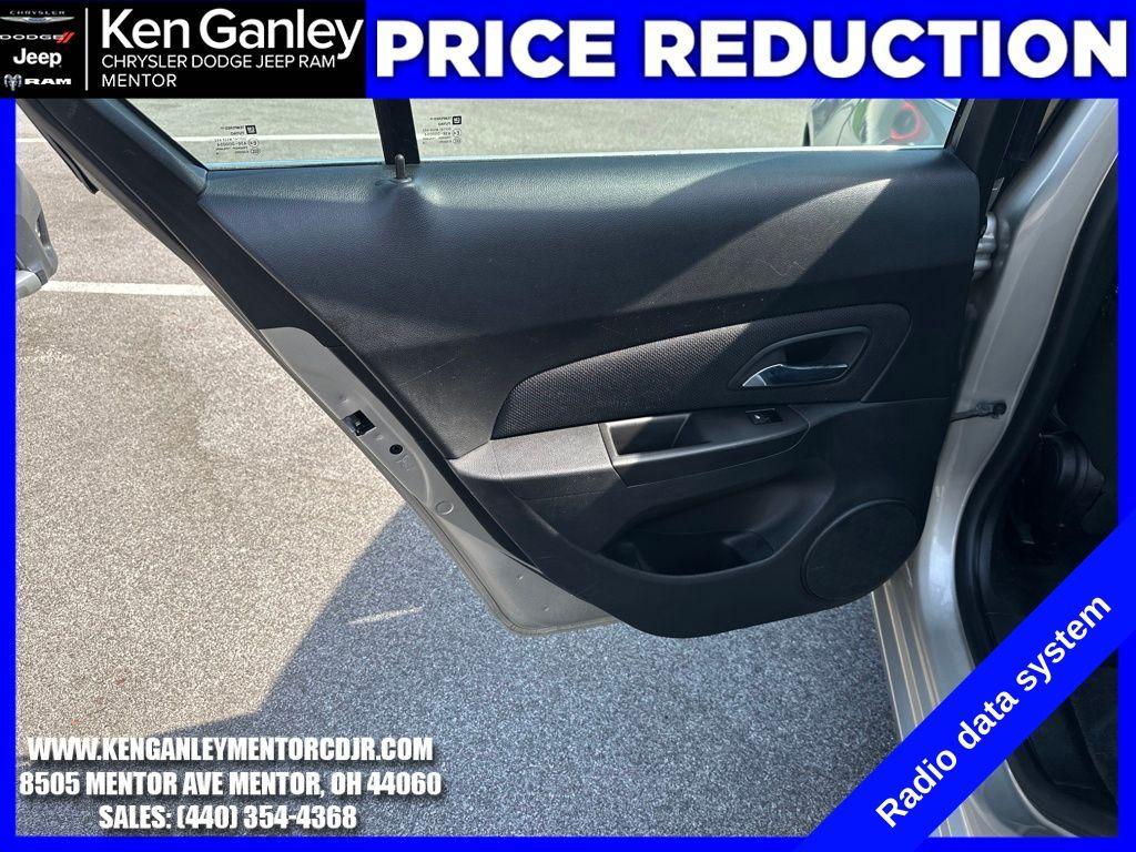 used 2014 Chevrolet Cruze car, priced at $4,900