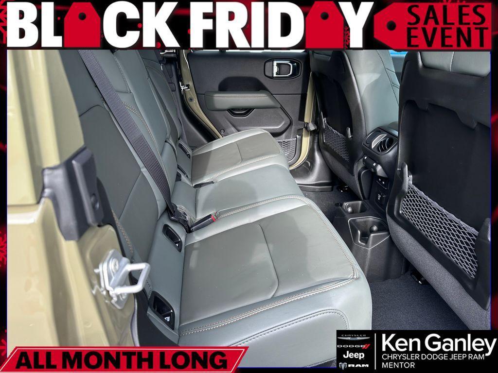 new 2026 Jeep Gladiator car, priced at $62,490