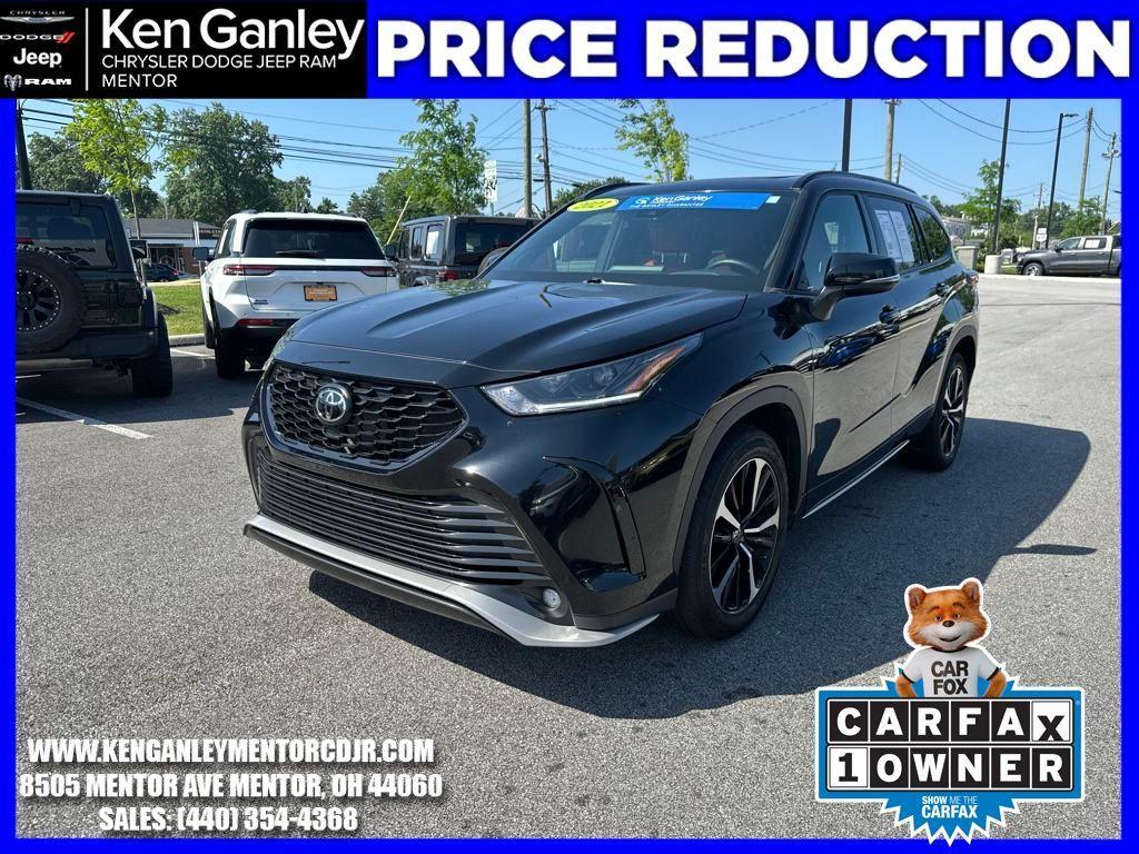 used 2021 Toyota Highlander car, priced at $32,800