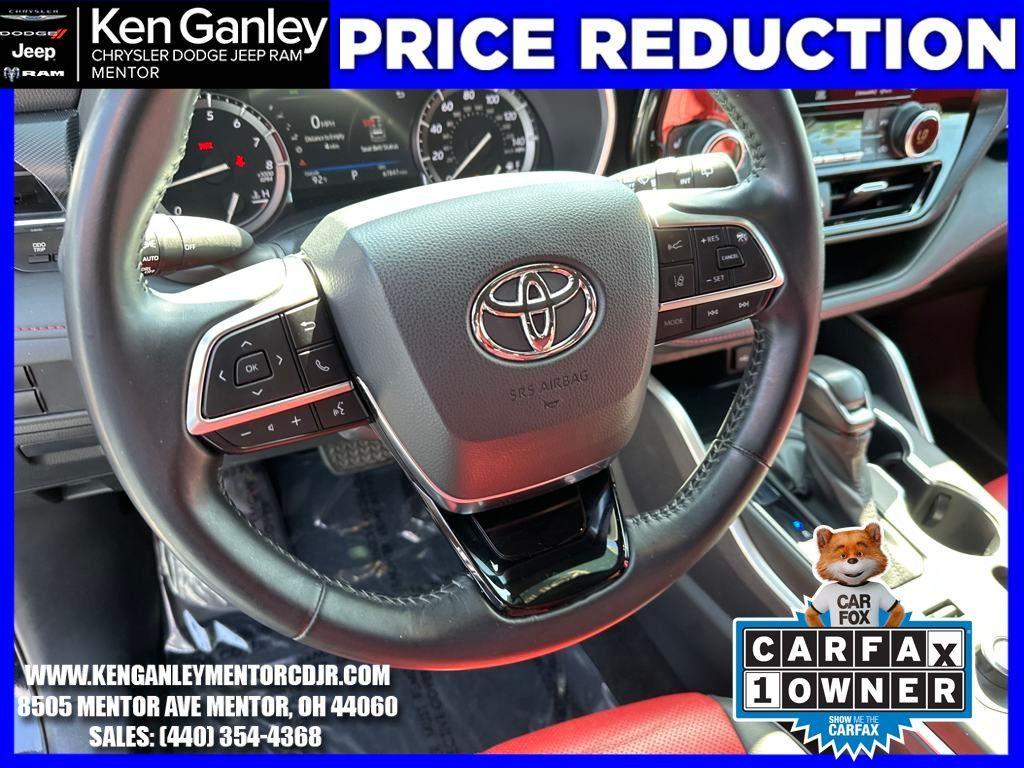 used 2021 Toyota Highlander car, priced at $32,800