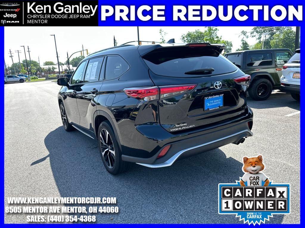 used 2021 Toyota Highlander car, priced at $32,800
