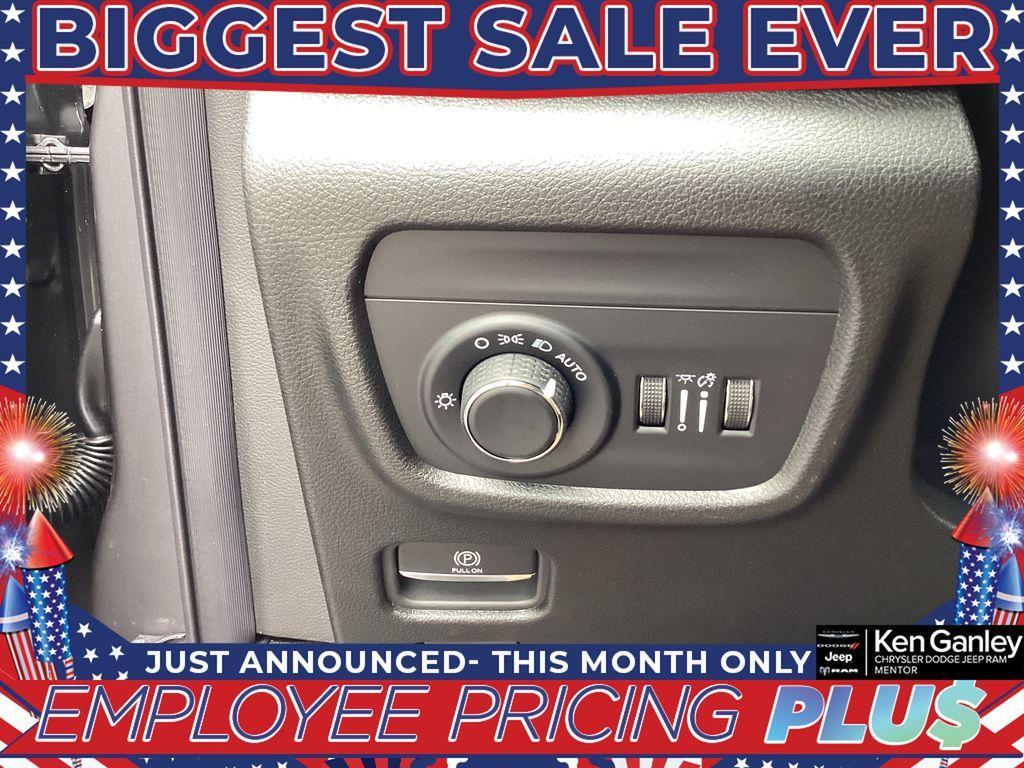 new 2025 Jeep Grand Cherokee L car, priced at $43,452
