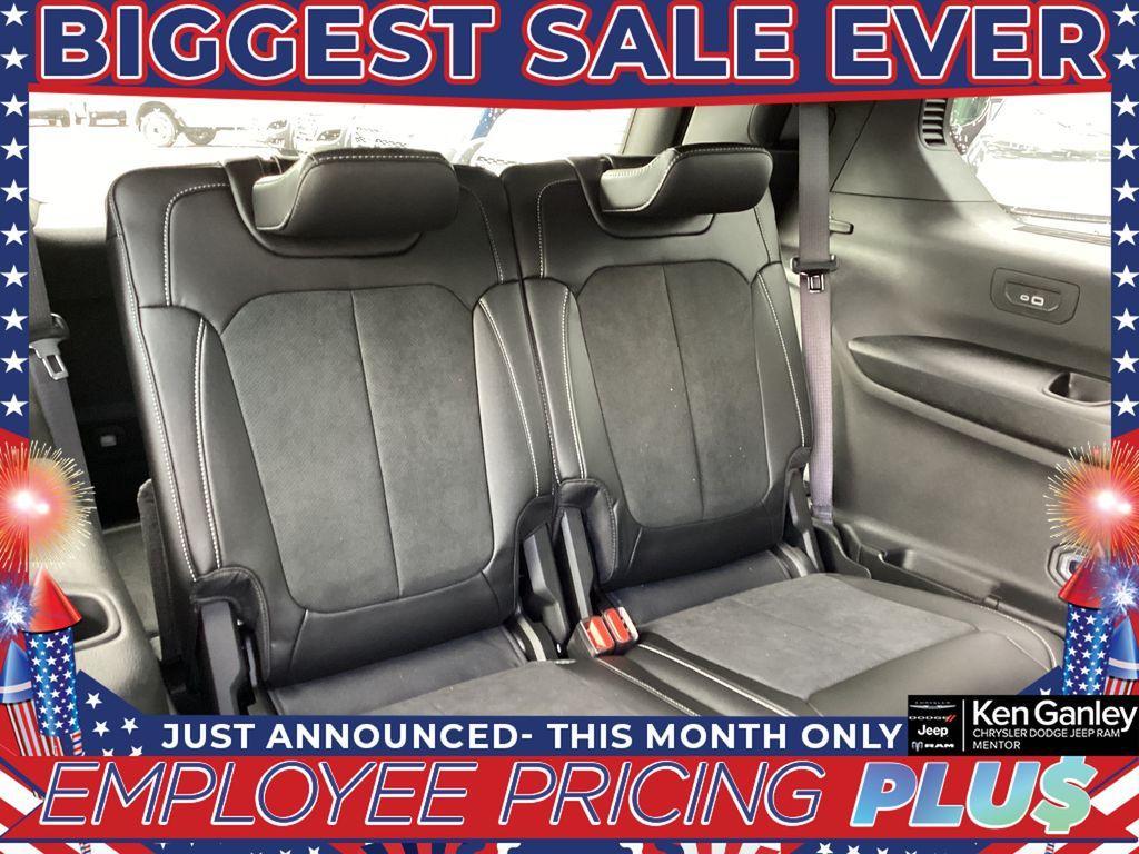 new 2025 Jeep Grand Cherokee L car, priced at $43,452