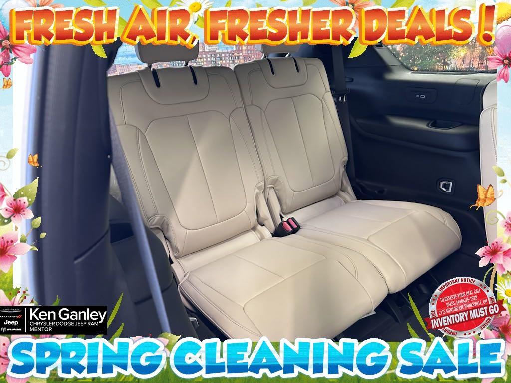 new 2025 Jeep Grand Cherokee L car, priced at $49,162